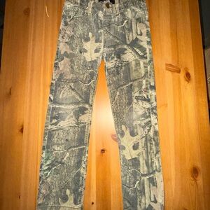 Boys Mossy Oak Break Up  Infinity 5 Pocket Jeans Size Medium